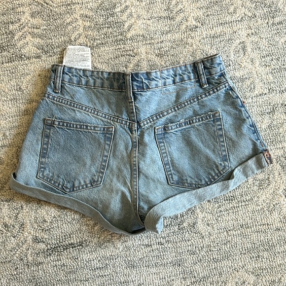 Zara denim shorts - Picture 2 of 2